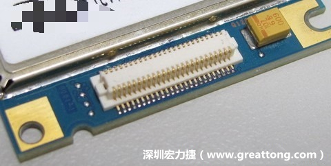 PCBA大講堂：板對板連接器下面裸銅設計，造成模組功能不良